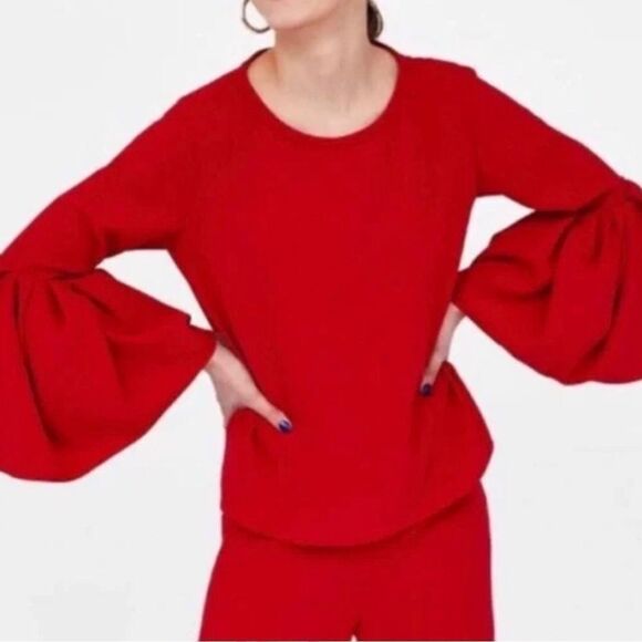 ZARA BIG PLEATED SLEEVE TOP - Picture 1 of 4